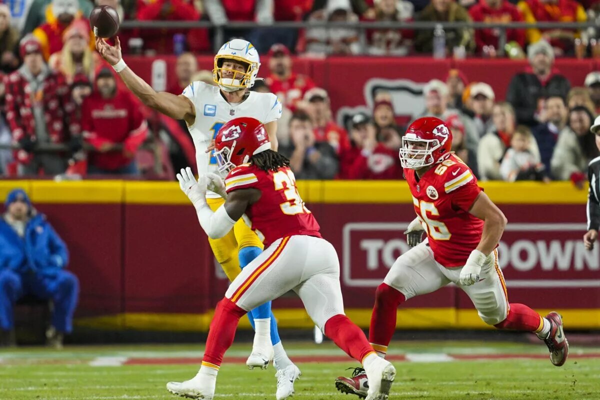 Nick Bolton Free Agent