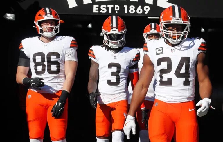 Nick Chubb Contract
