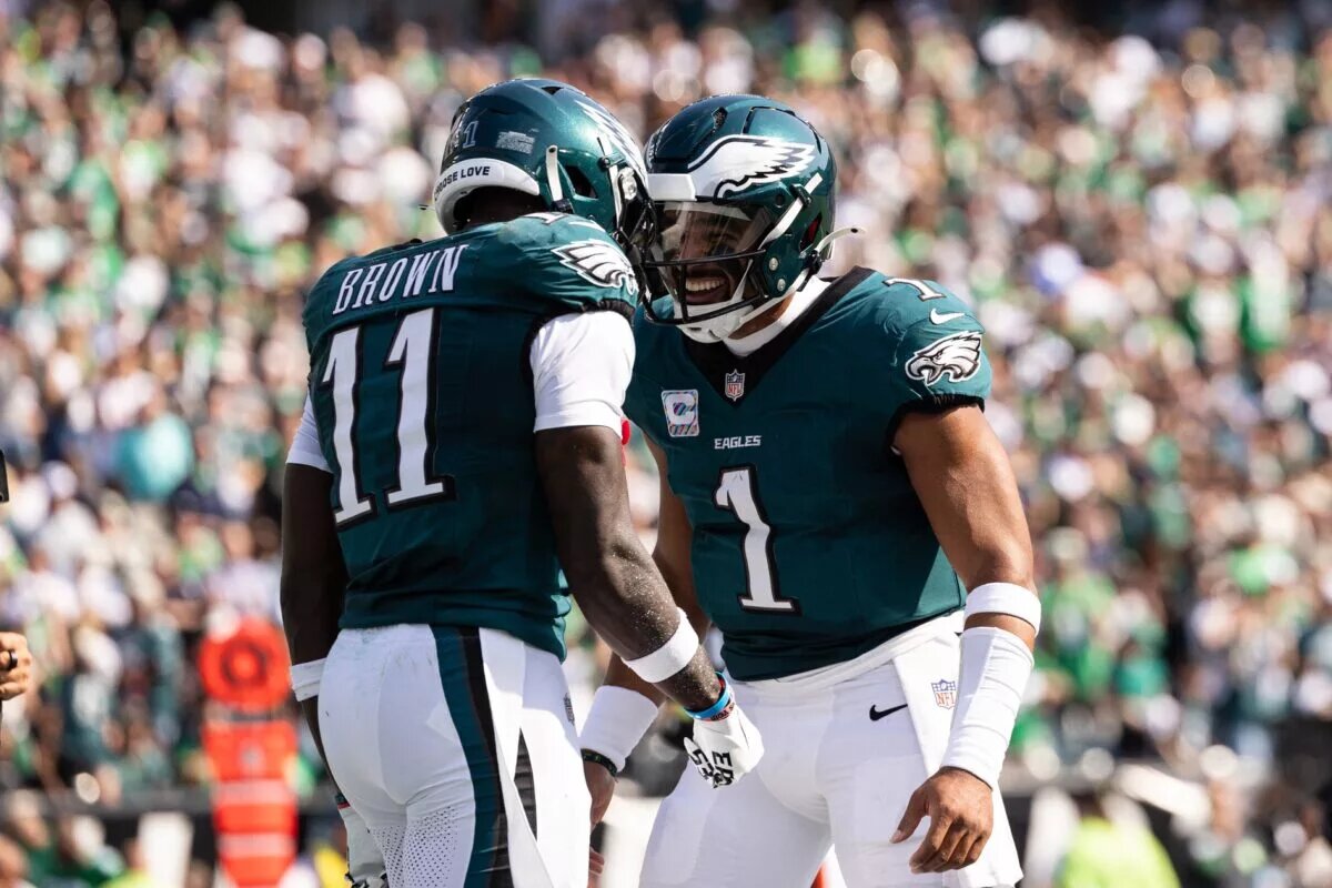 Philadelphia Eagles wide receiver AJ Brown & quarterback Jalen Hurts