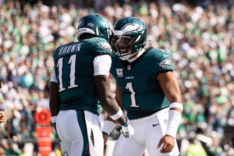 Philadelphia Eagles wide receiver AJ Brown & quarterback Jalen Hurts