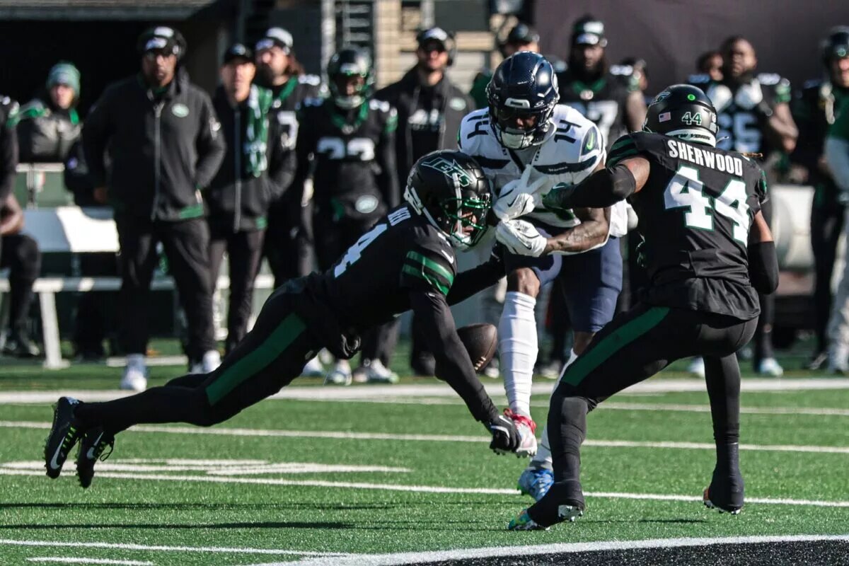 New York Jets linebcker Jamien Sherwood