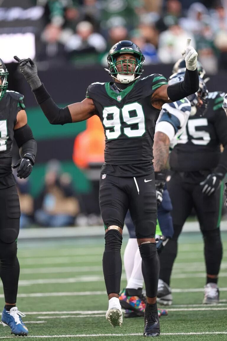 New York Jets defensive end Will McDonald IV