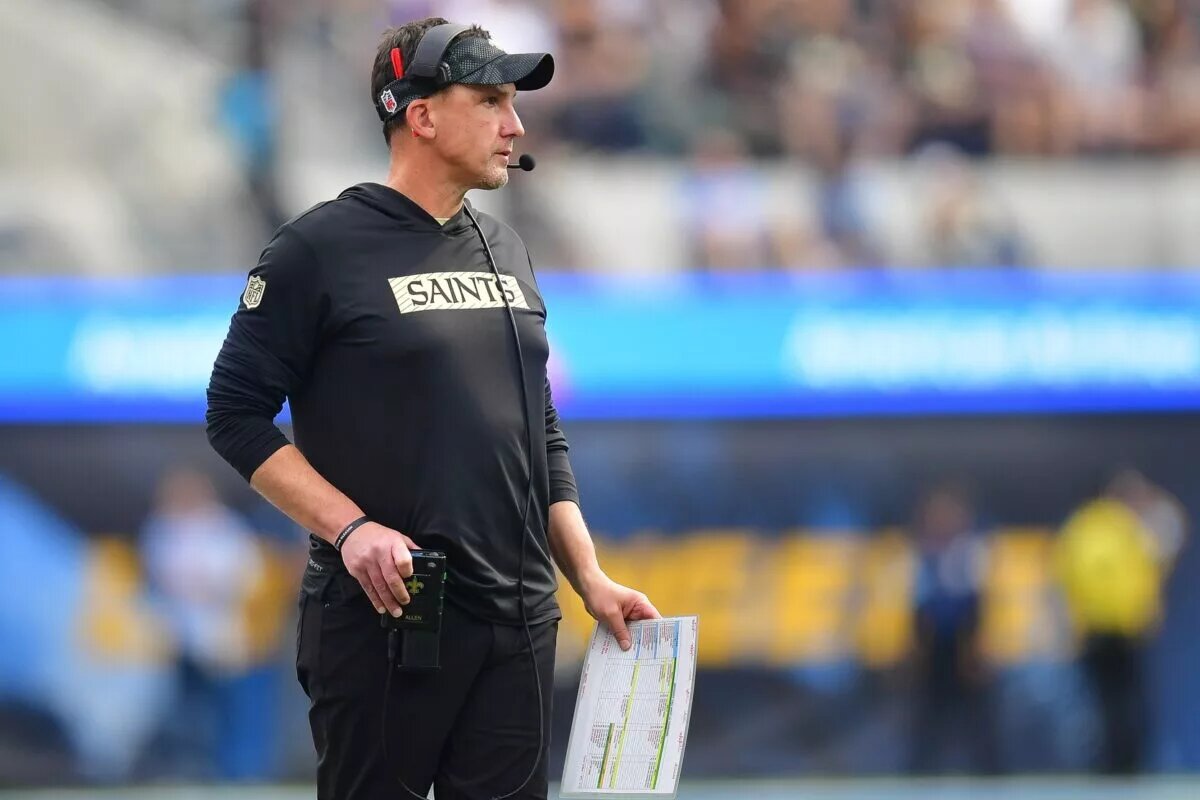 Dennis Allen