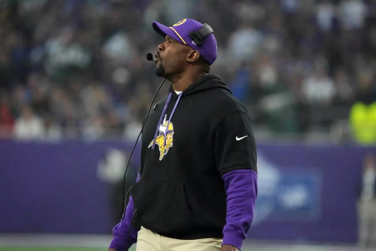 Minnesota Vikings defensive coordinator Brian Flores