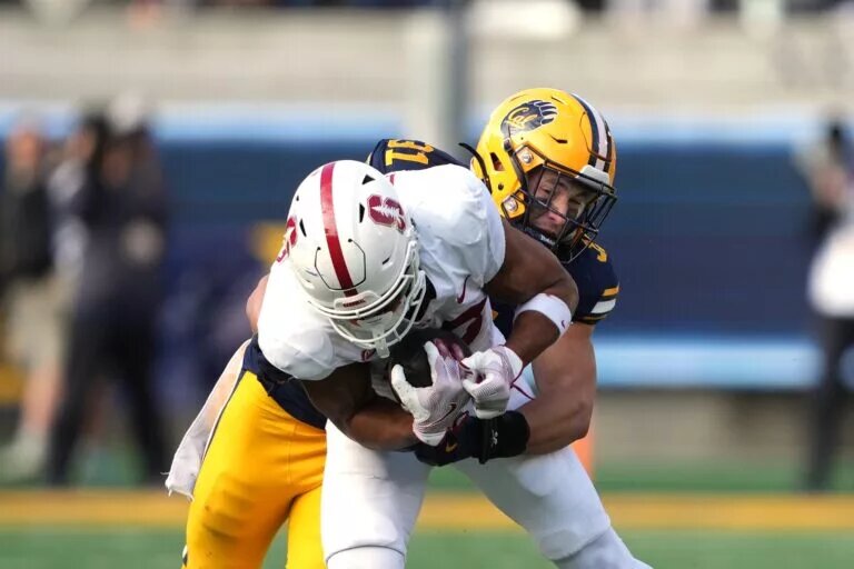 Stanford wide receiver Elric Ayomanor