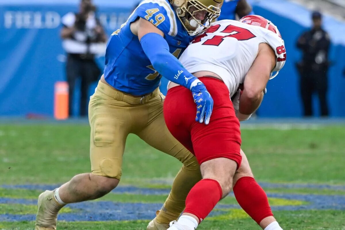 UCLA linebacker Carson Schwesinger