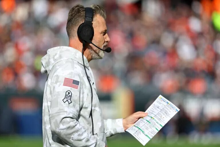 defensive coordinator matt eberflus