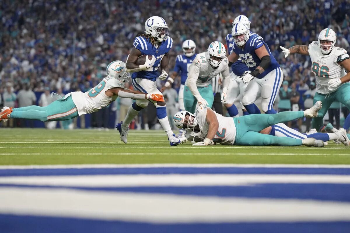 dolphins cut kendall fuller