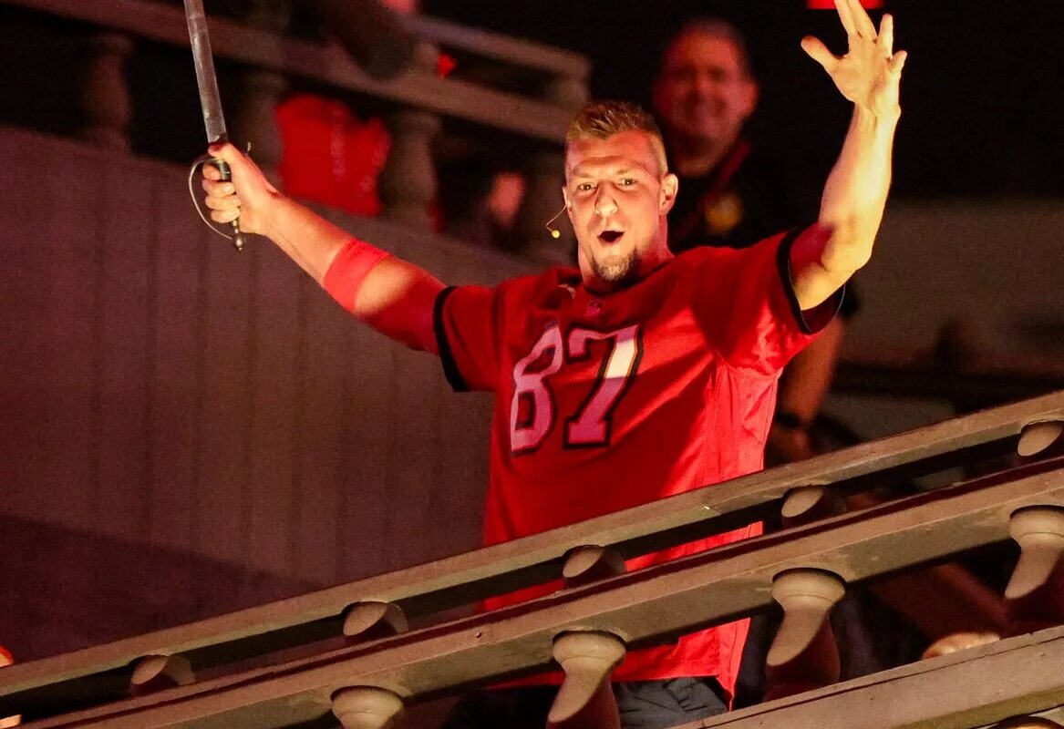rob gronkowski return