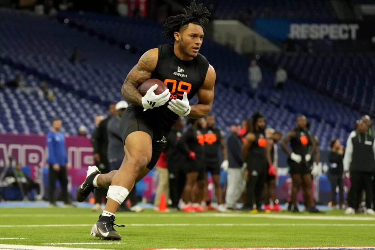 Omarion Hampton Draft