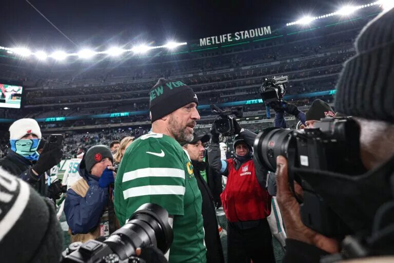 Aaron Rodgers, free agent, quarterback