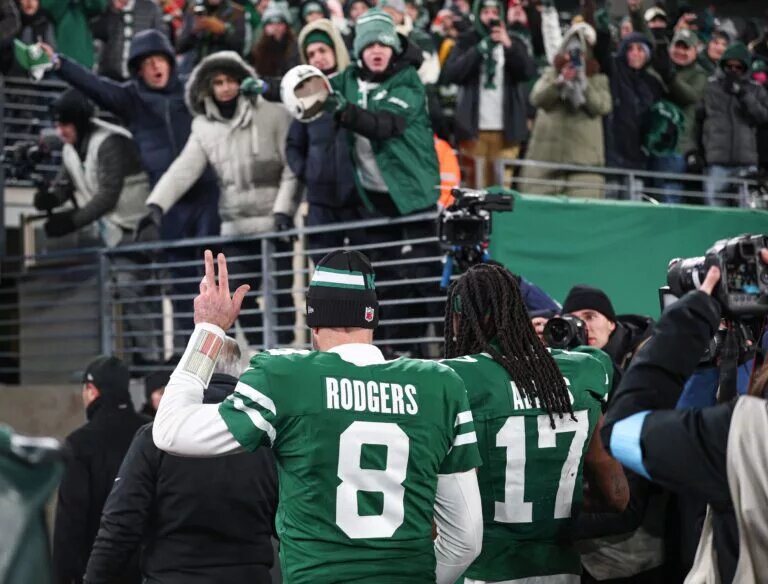 Vikings' Aaron Rodgers decision