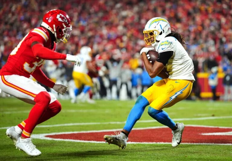 chargers mike williams reunion