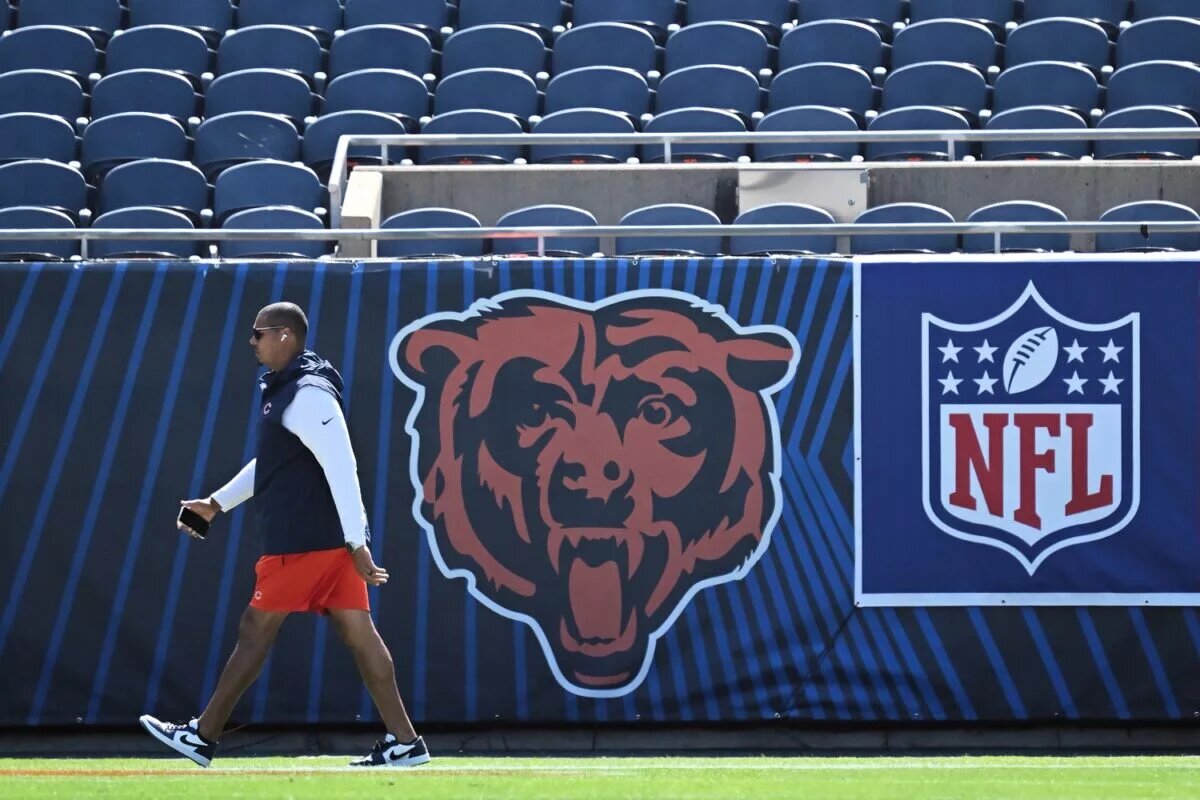 Bears Ryan Poles