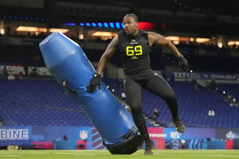Bradyn Swinson, defensive end, LSU
