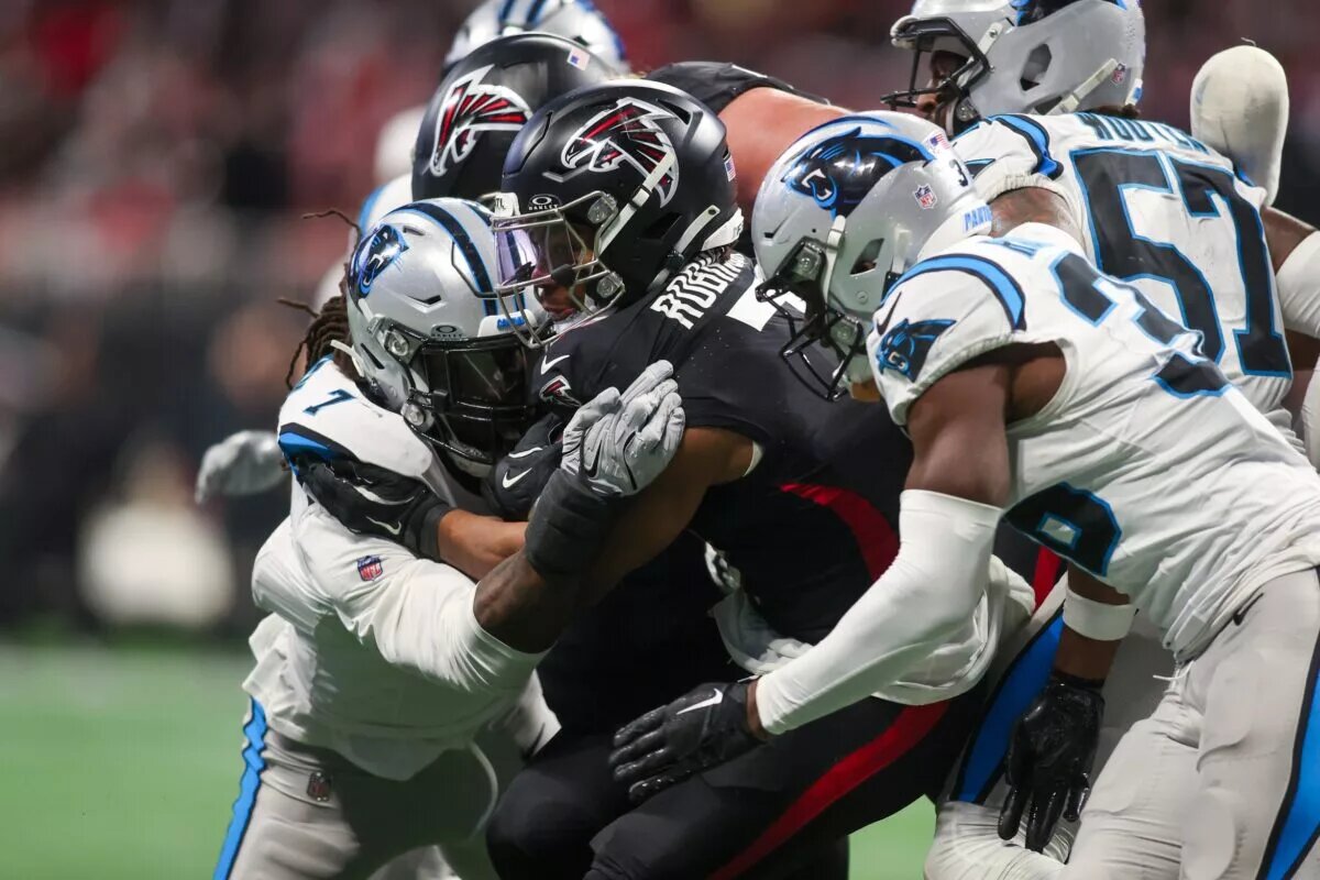 jadeveon clowney trade block