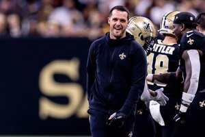 Derek Carr Saints Quarterback