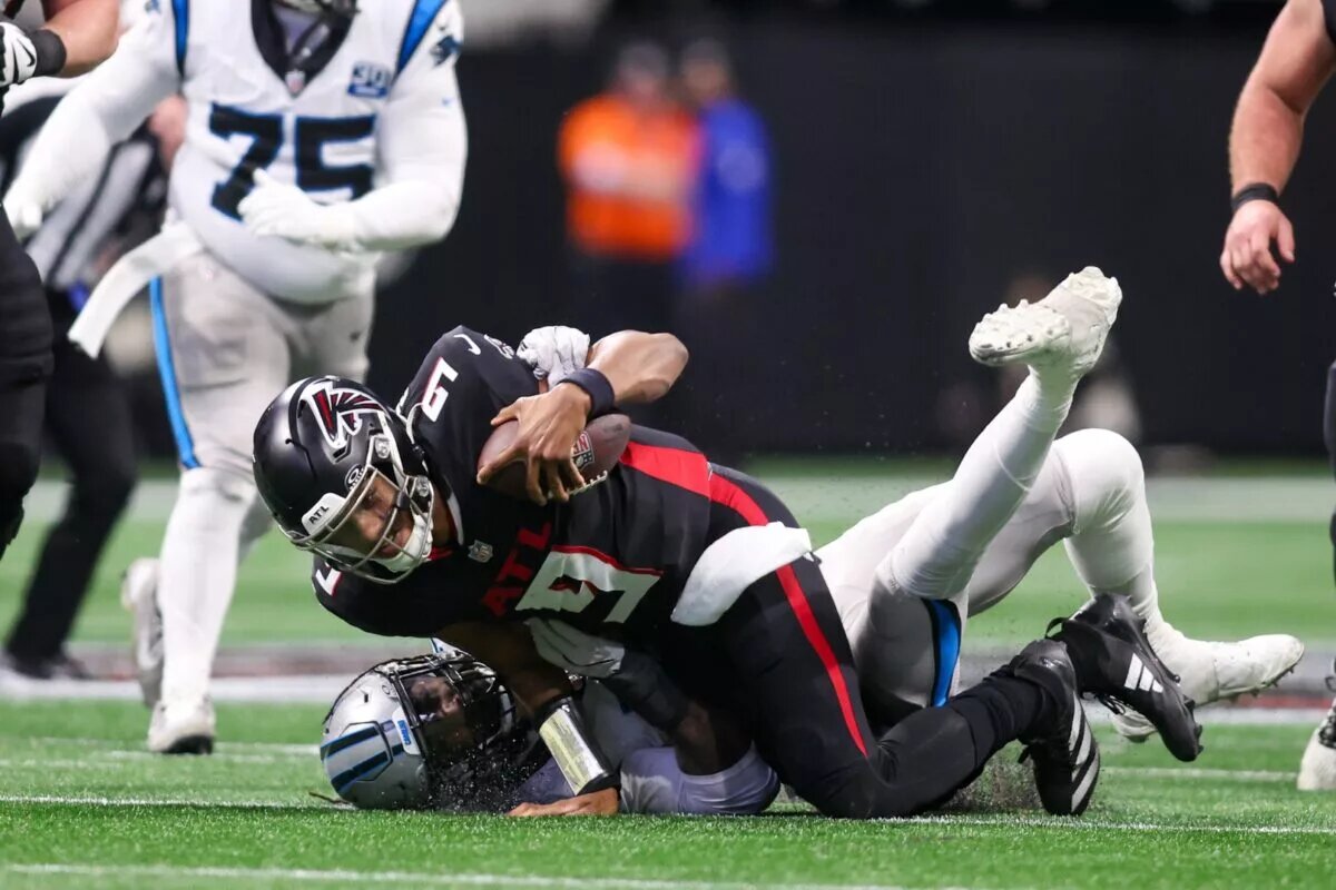 panthers release jadeveon clowney