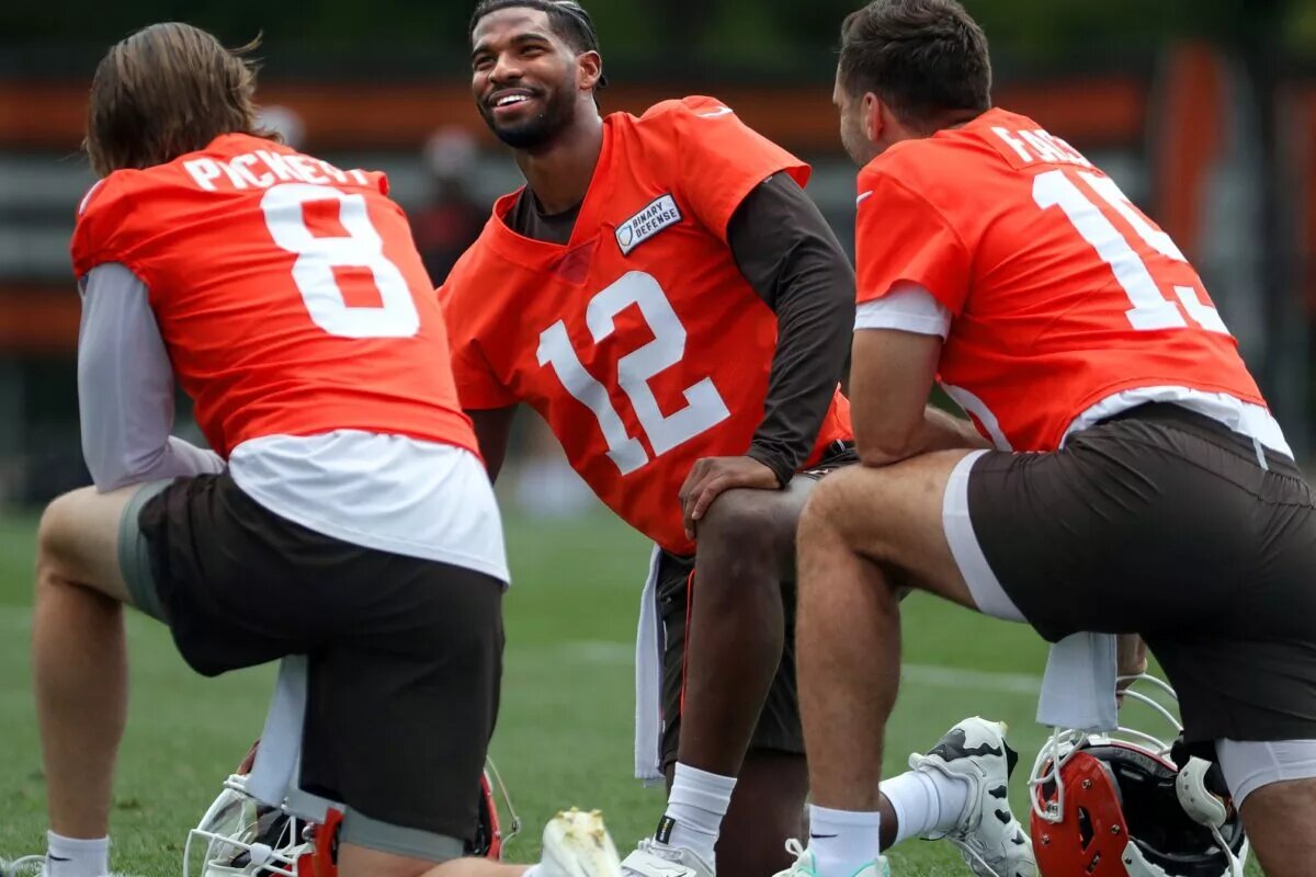 browns trade kenny pickett