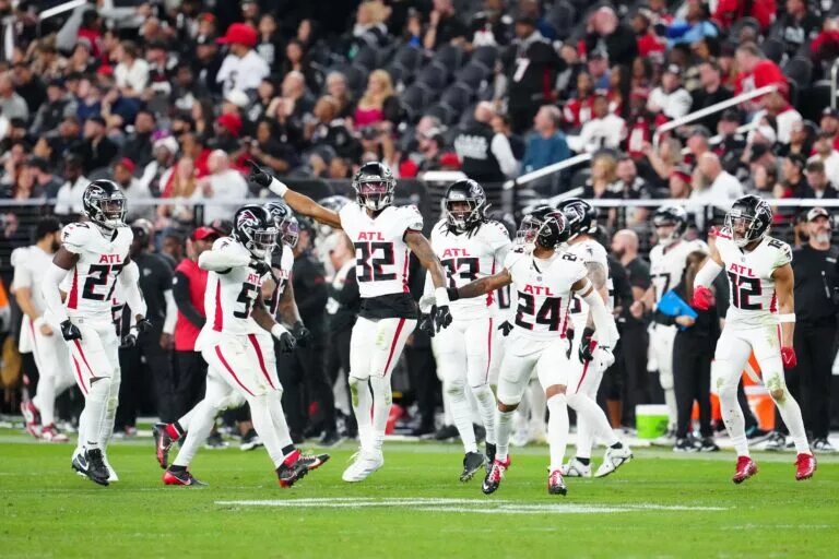 falcons cut kevin king