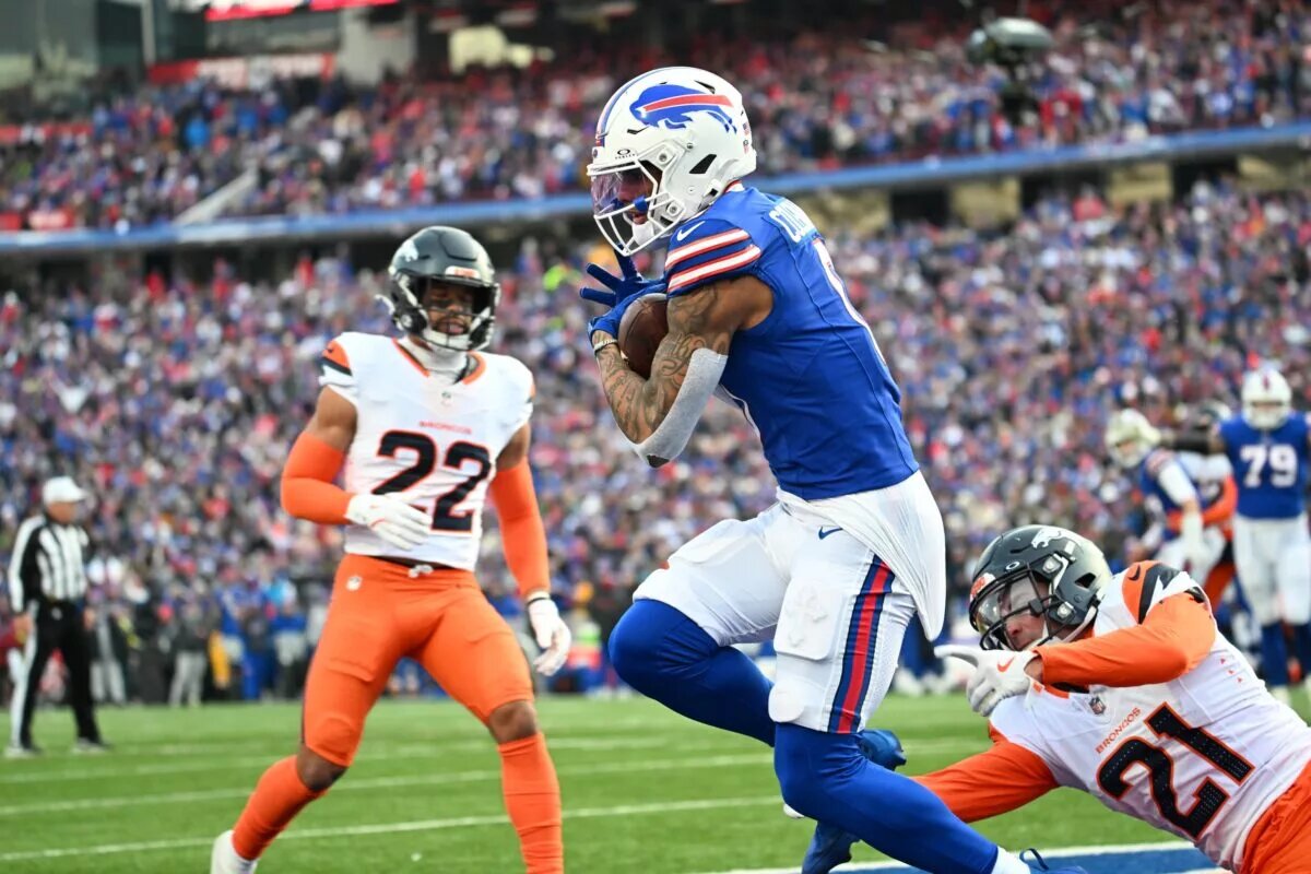 broncos trade riley moss