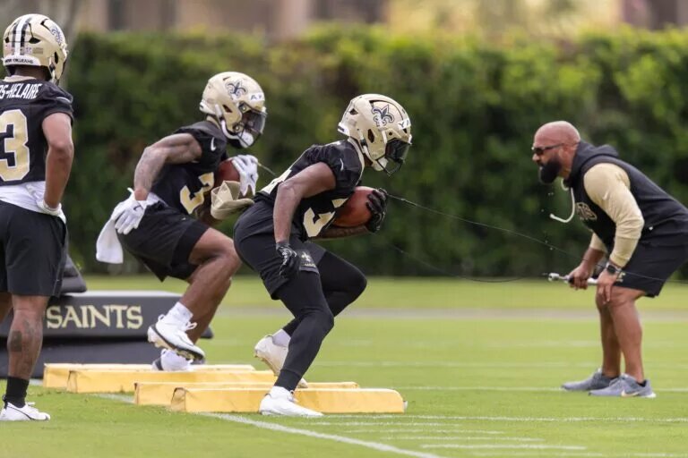 saints cut cam akers
