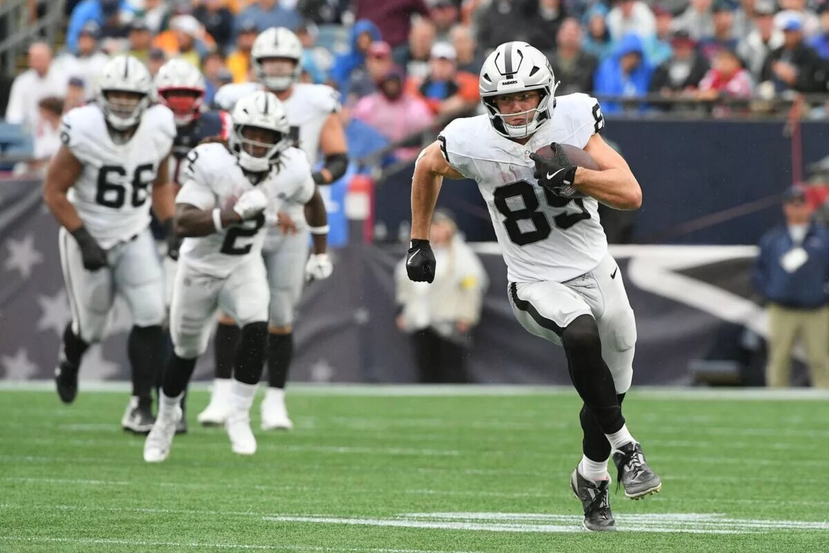 Brock Bowers Fantasy Football