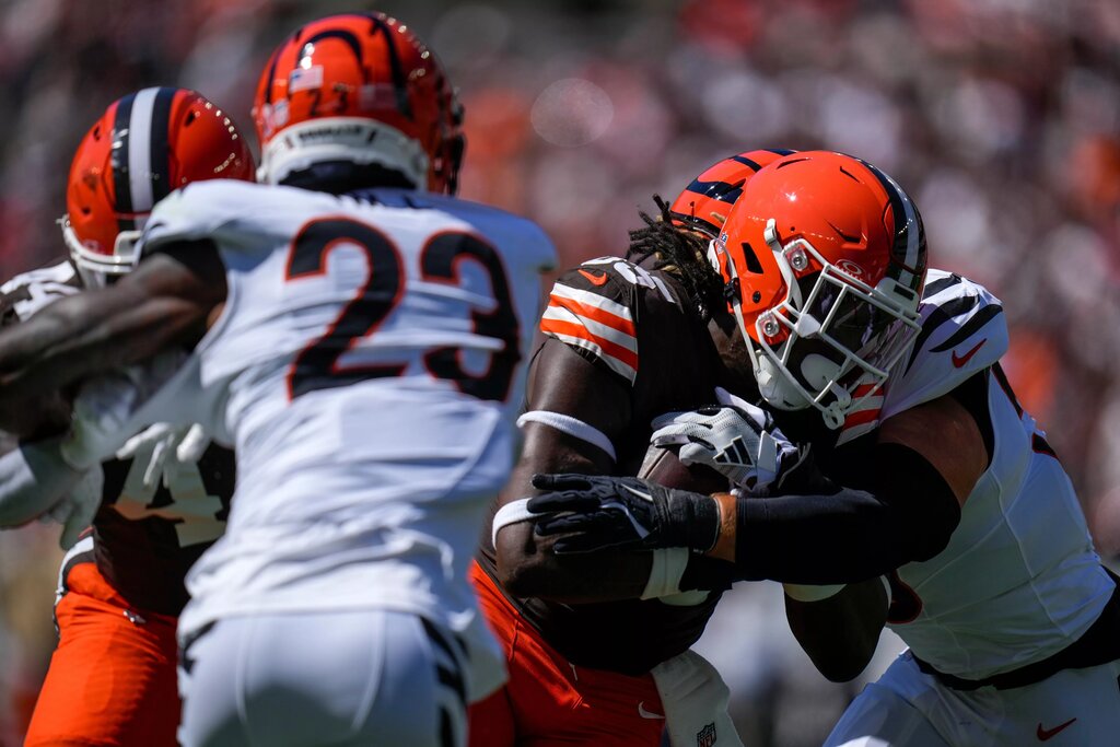 Browns David Njoku Trade