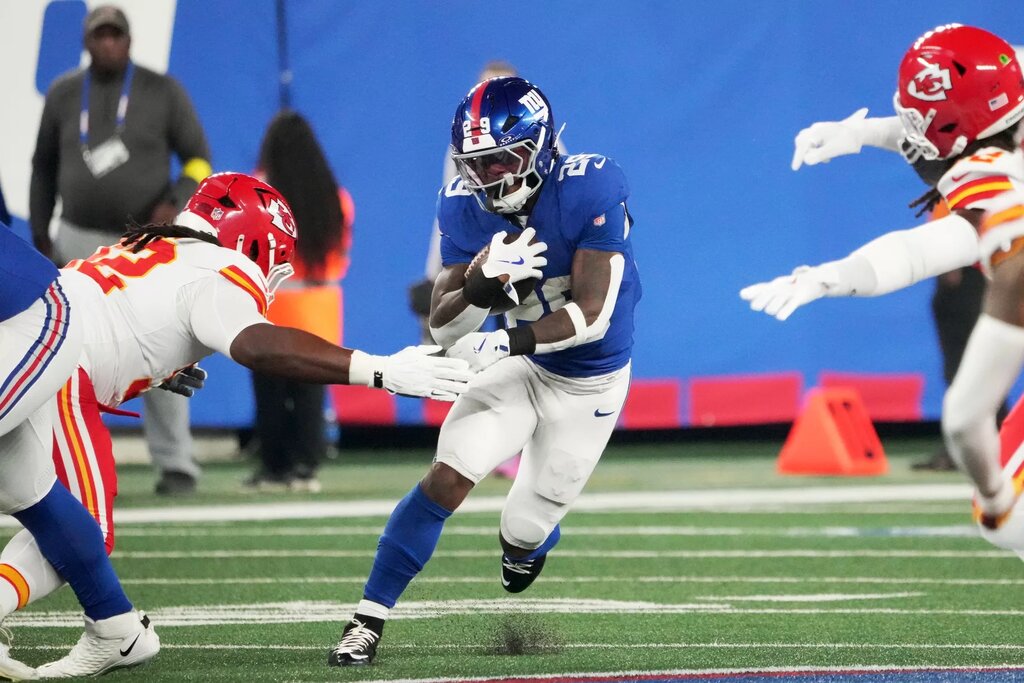 Tyrone Tracy Shoulder Injury