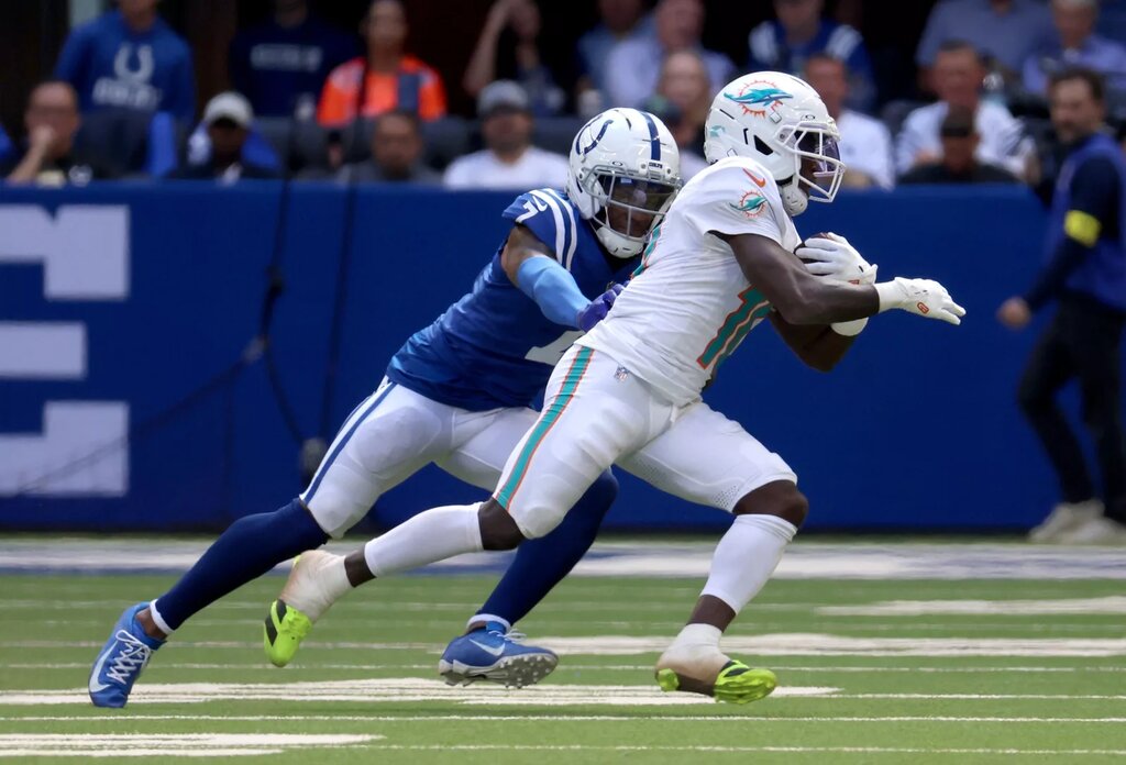 tyreek hill trade request