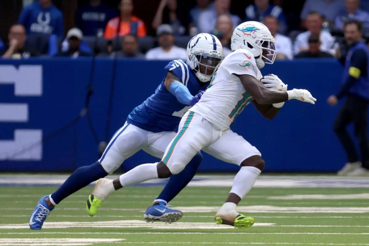 tyreek hill trade request