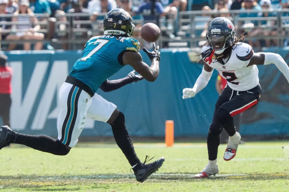 Jaguars players
