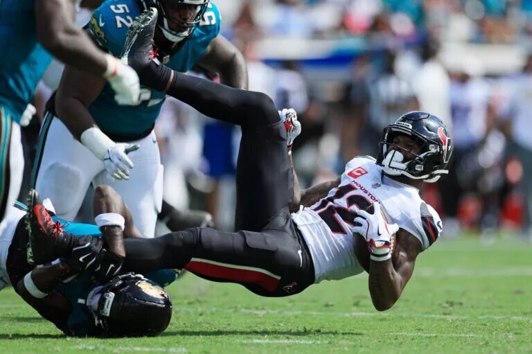 Week 8 wide receivers to start or bench
