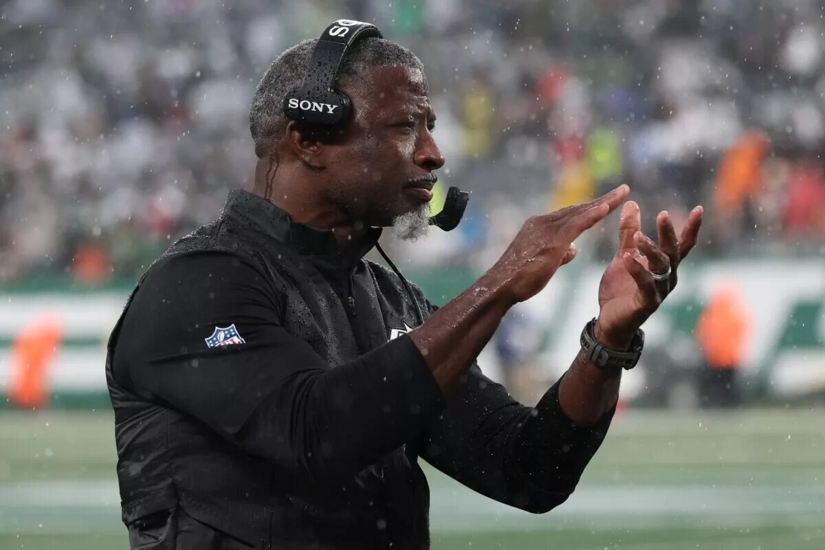 Aaron Glenn Secures an Important Win as Jets Outlast Browns