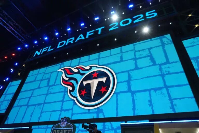 ESPN Tennessee Titans Reload For The Future In Mock Draft