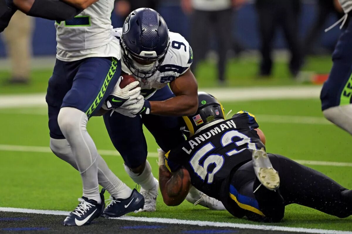Kenneth Walker Injury