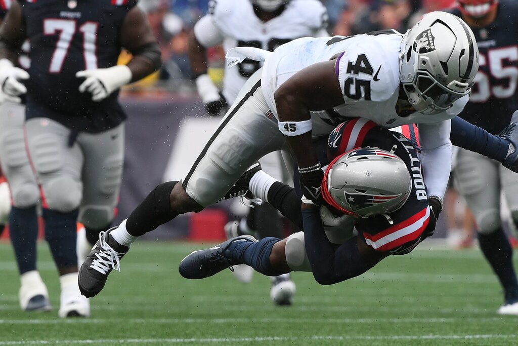 Devin White Week 11 IDP Waiver Wire