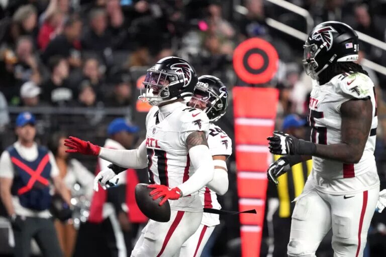 nfl free agent simmons