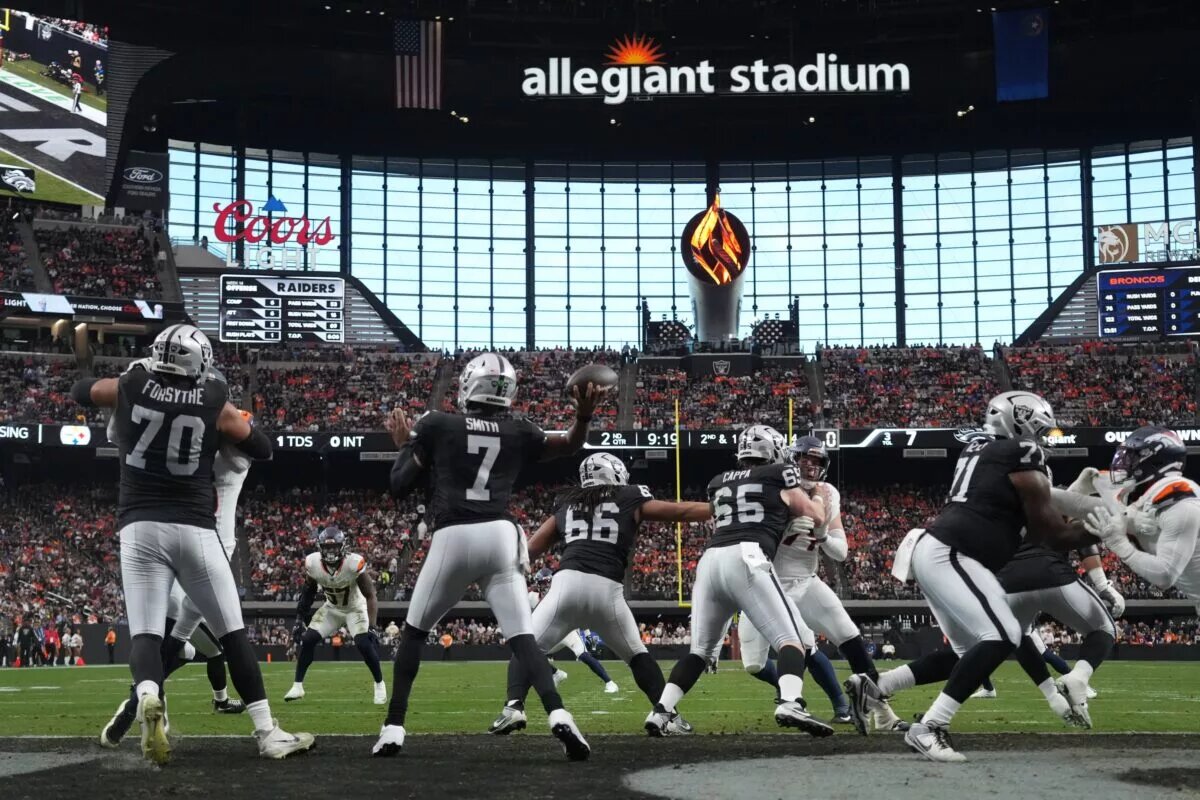 Geno Smith Raiders