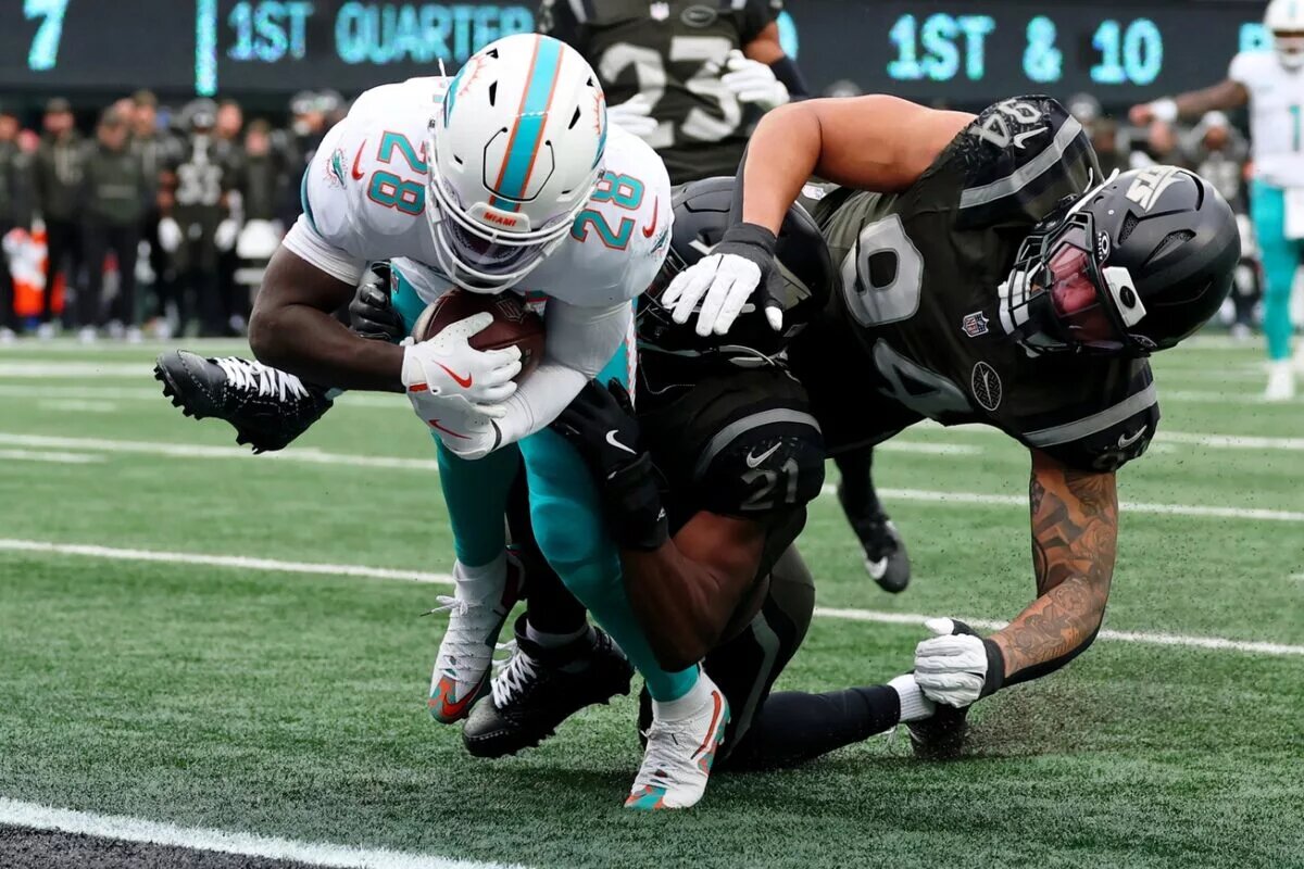 3 NFL Stars Who Could Be Moved