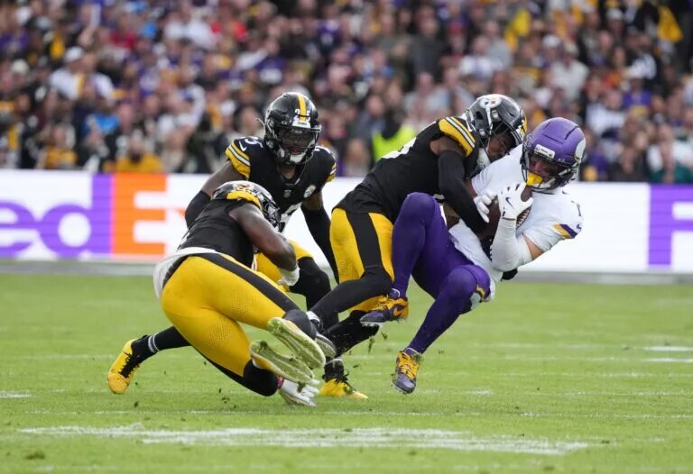 vikings cut adam thielen