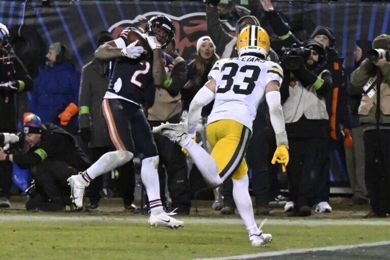 DJ Moore Injury