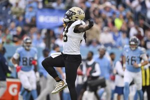Demario Davis Saints
