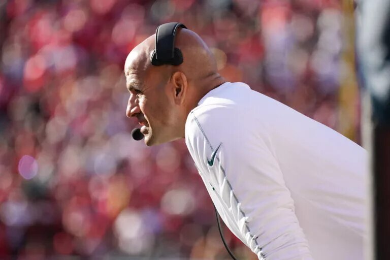 Tennessee Titans hire Robert Salah as HC, 1-20-26