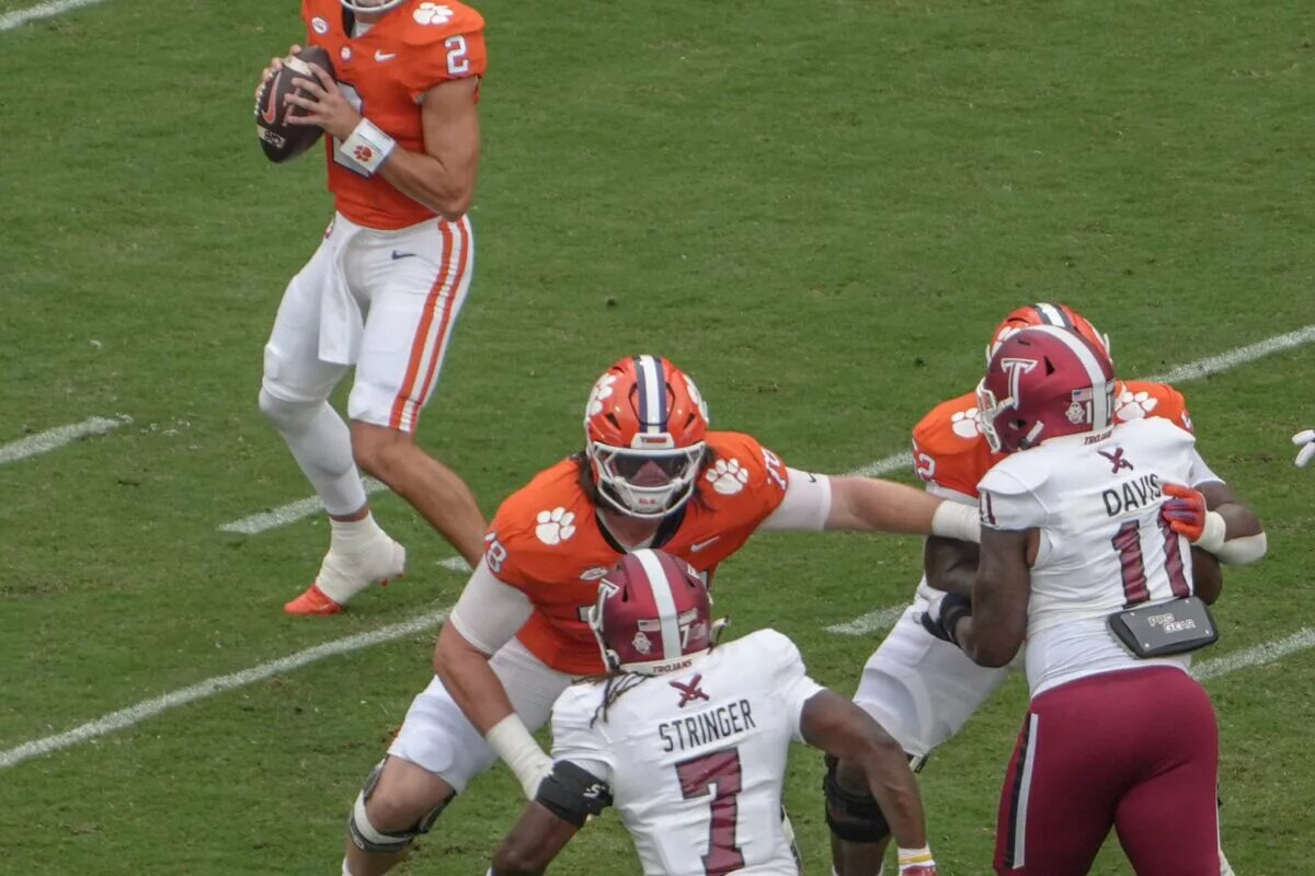 Blake Miller, offensive tackle, Clemson University, 2026 NFL Draft prospect