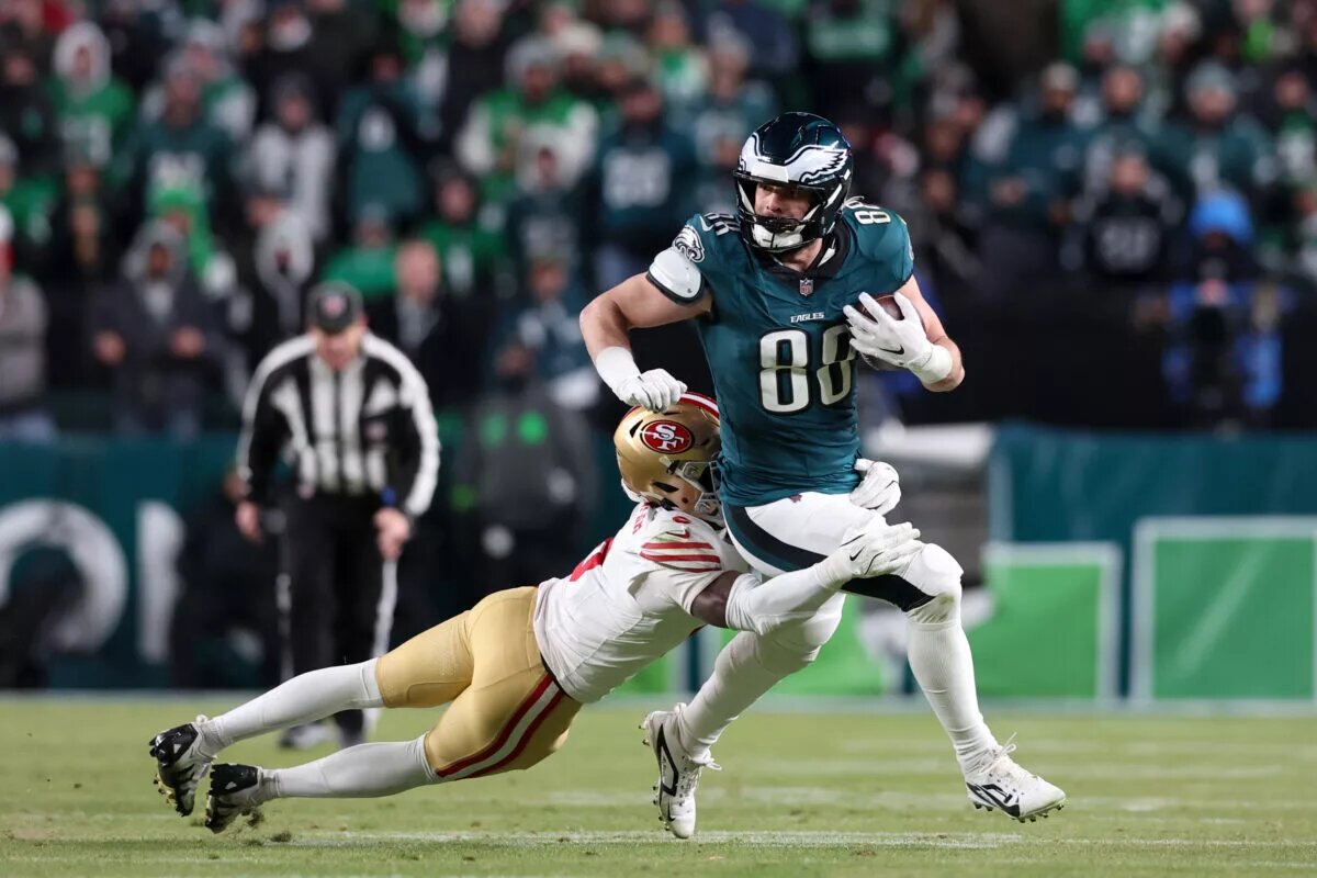 Why Eagles Should Not Resign Dallas Goedert