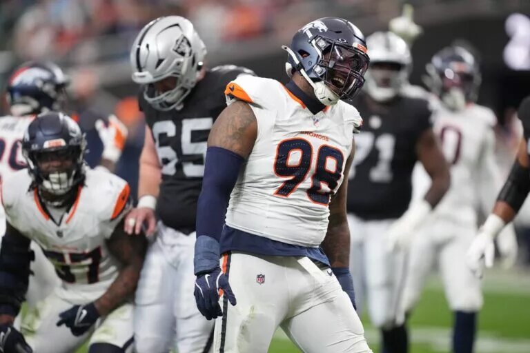 Tennessee Titans' Offseason Spending Spree Rings In New Theme
