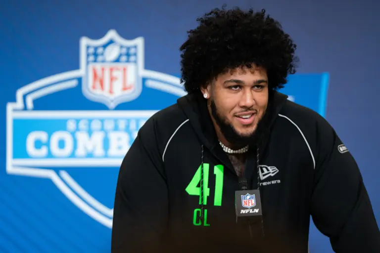 Detroit Lions Mock Draft Alabama Crimson Tide offensive lineman Kadyn Proctor