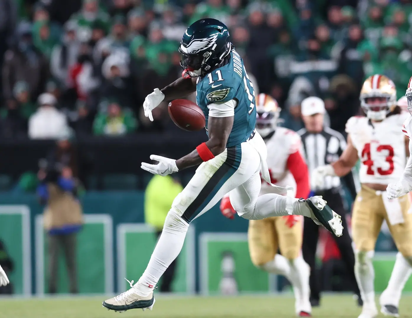 aj brown trade rumors