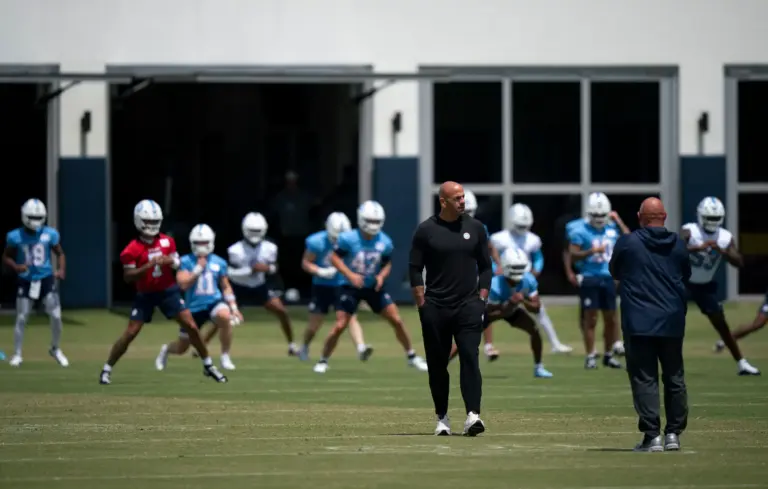 Robert Saleh, head coach, Tennessee Titans, Tennessee Blessed With Hidden Gems